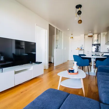 Luxury 2 With Balcony *
